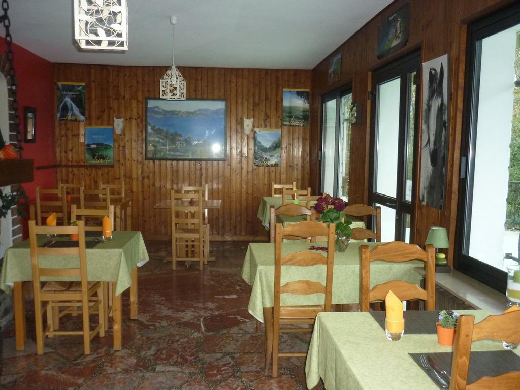 Hotel Restaurant La Chaumiere Du Lac Clairvaux-les-Lacs Exteriér fotografie